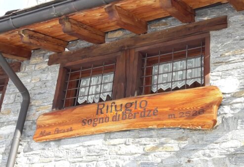 Quest’estate riapre dopo cinque anni il Rifugio Sogno di Berdzé