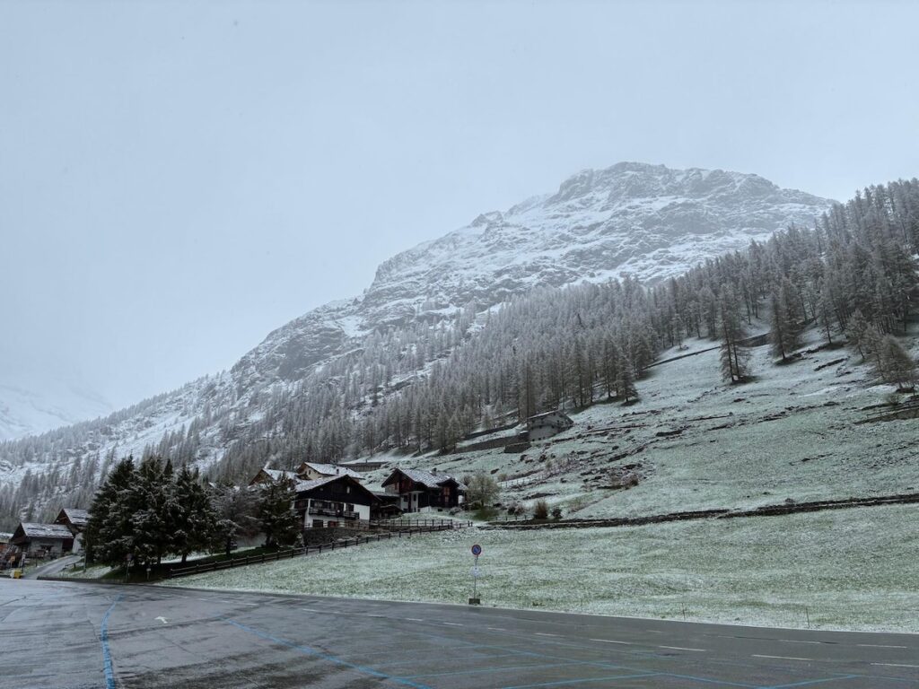 Gressoney-la-Trinité Staffal maggio neve