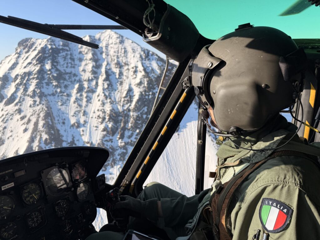 volo lungo i pendii alpini