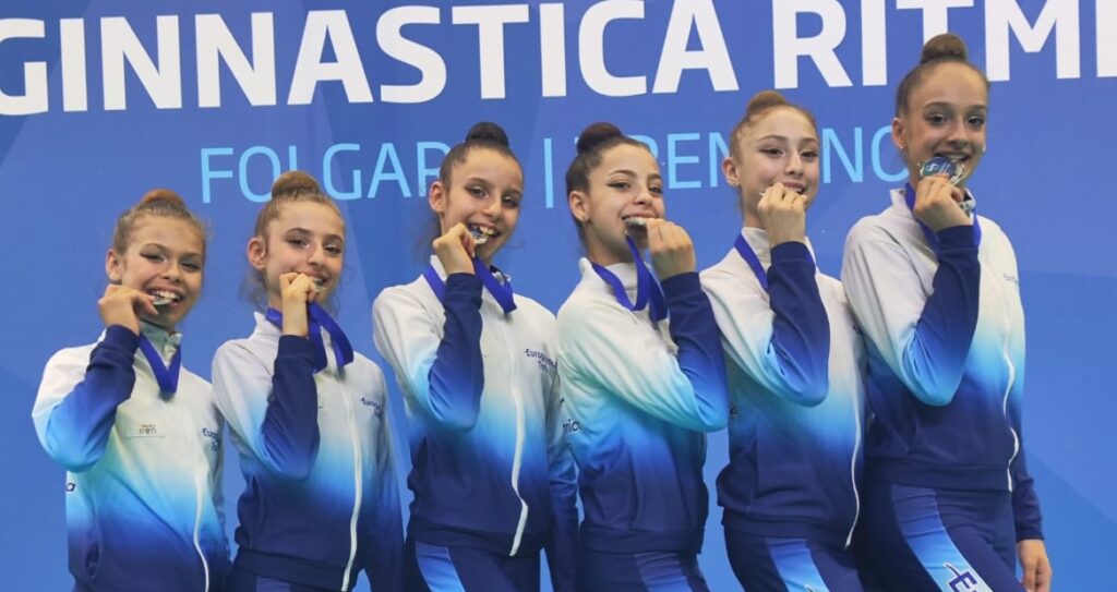 Amely Sordi con le compagne dell'Eurogymnica