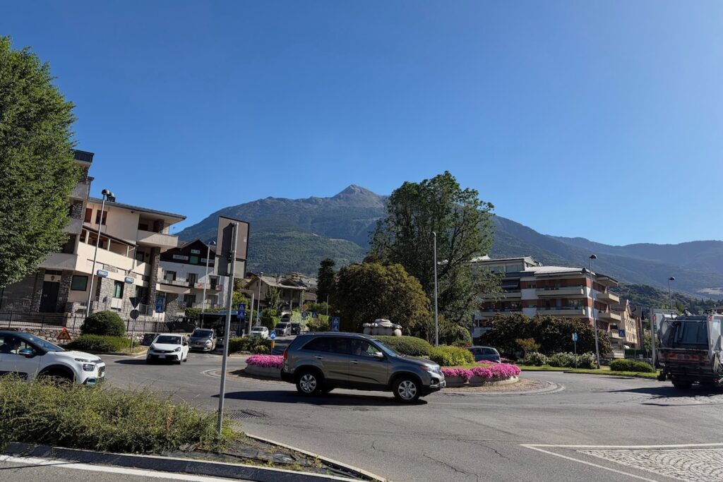La rotonda di viale Ginevra, ad Aosta