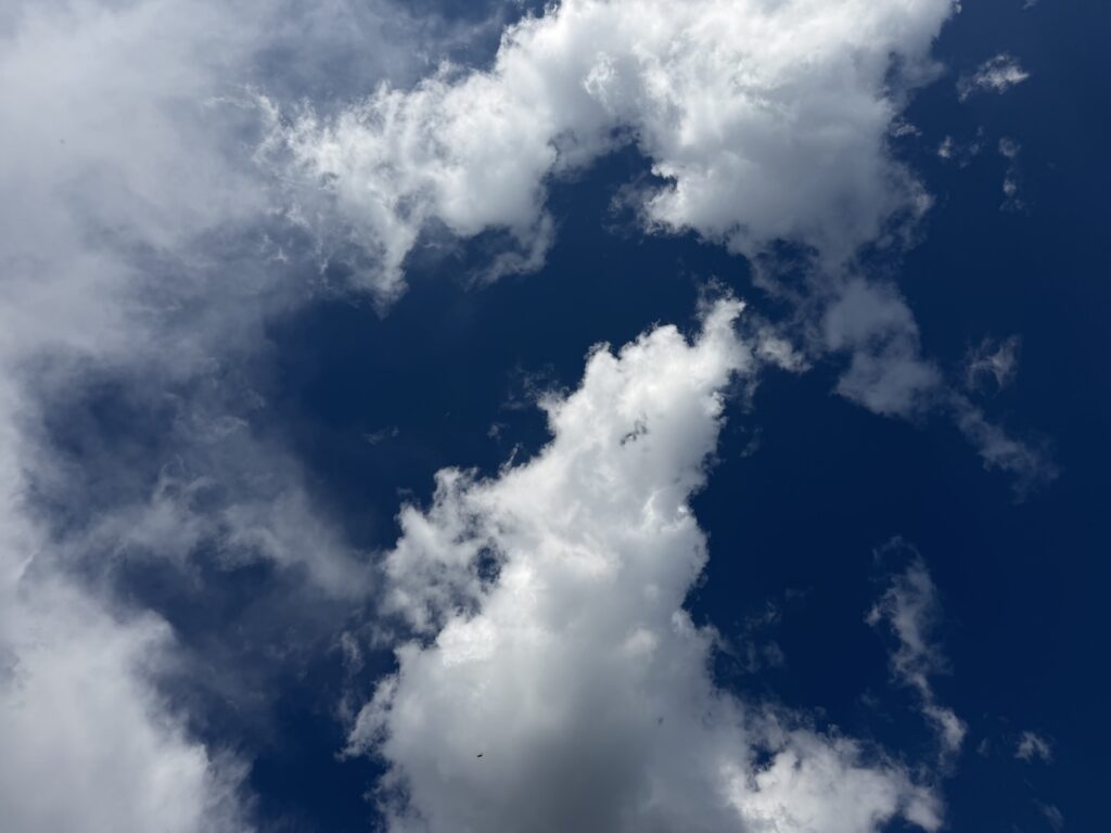 cielo nuvole nuvoloso