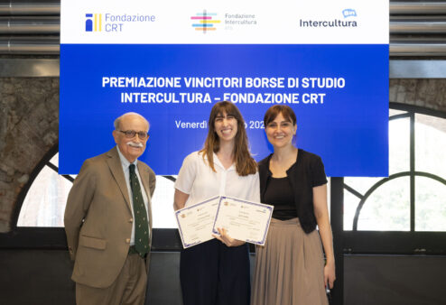 Fondazione CRT assegna una borsa di studio a Julie Bobba in partenza per l’Indonesia con Intercultura