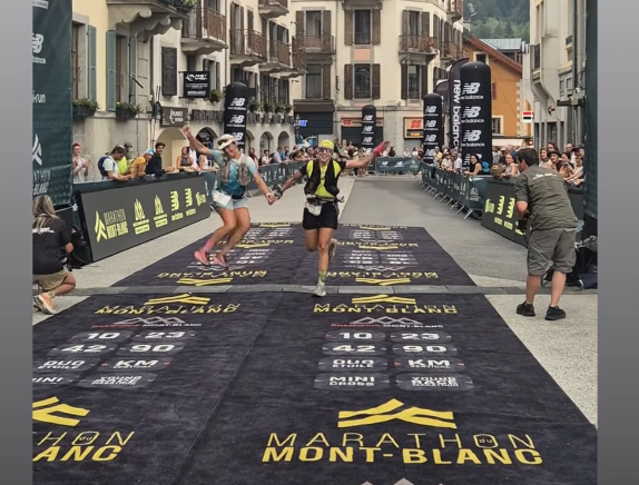 Katrin Bieler al traguardo con Melissa Paganelli