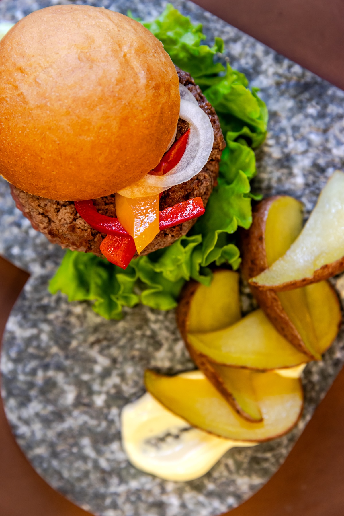 L'hamburger prodotto con la carne Arev