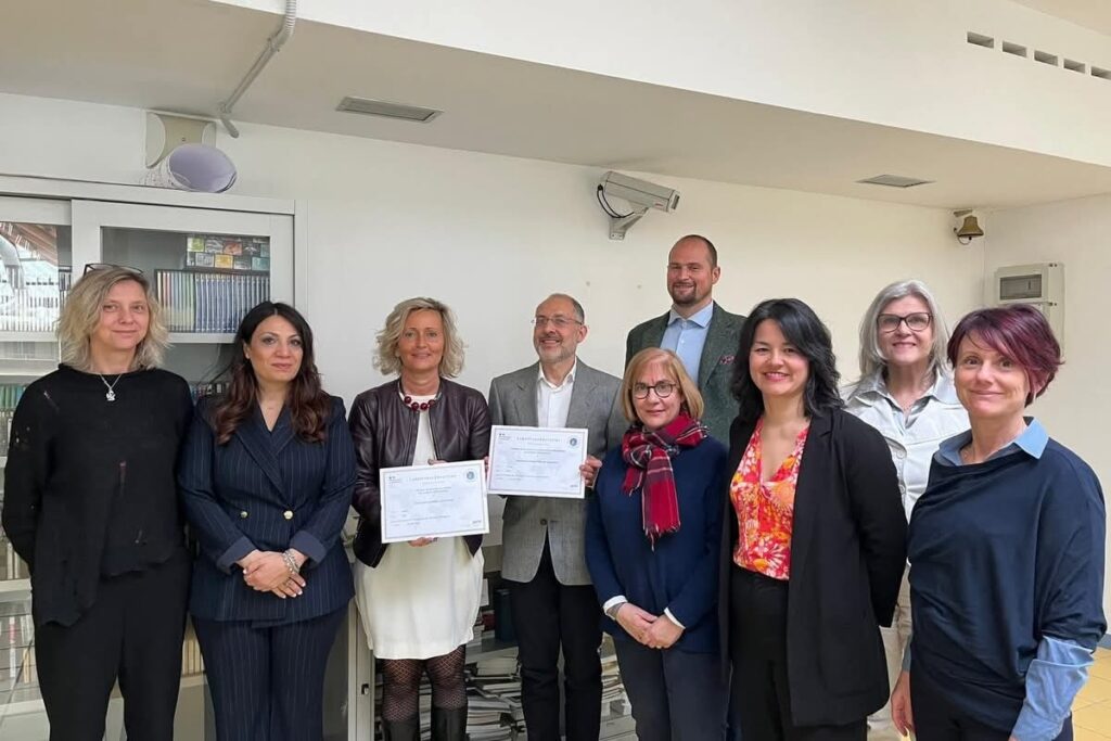 label I S L Barone - - Istituzione Barone Verrès - Erasmus - Internazionalizzazione