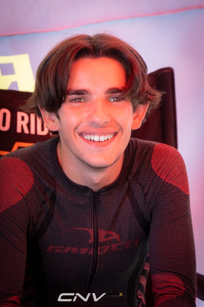 DAVID TOMAS