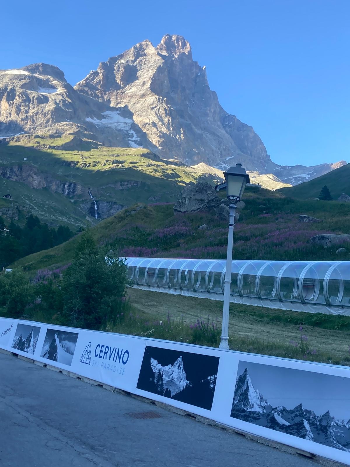 I pannelli che rivestono i New Jersey a Breuil-Cervinia