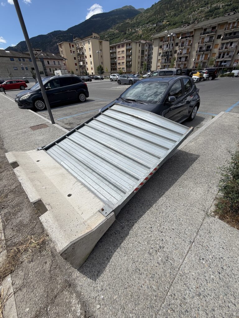 parcheggio università