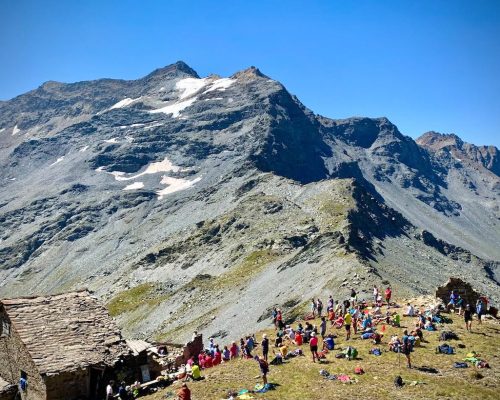 Rencontre au Col du Mont