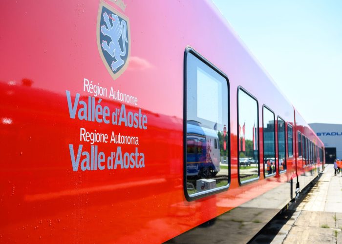 Nuovi treni elettrici Vda, elettrificazione Aosta Ivrea
