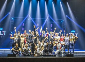 LA x Cast on stage ©G Sargentini LeCirqueWTP