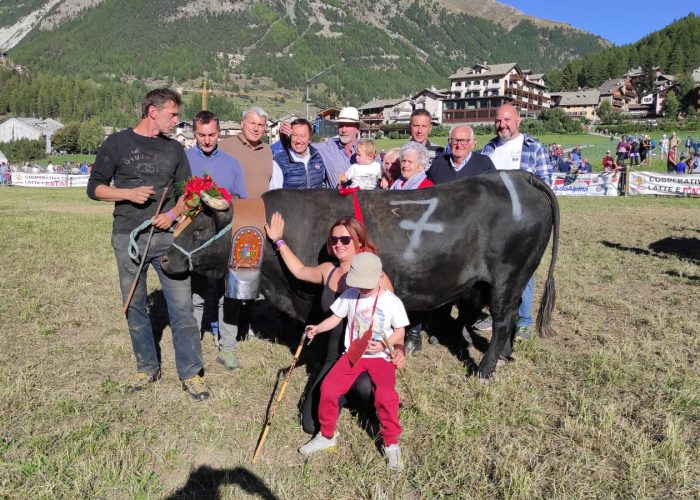 Mourina di Massimiliano Garin, regina di primo peso in casa a Cogne