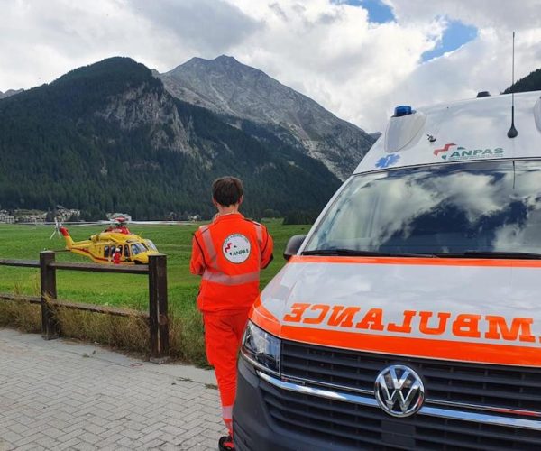 Un'ambulanza a Cogne