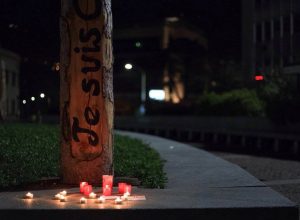 La matita con la scritta "Je suis Charlie" (foto di Romuald Desandré)