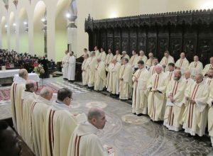 La Santa Messa Crismale in Cattedrale - Immagine di archivo