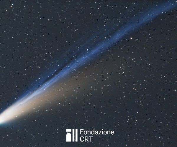 La cometa C/2025 A& (Lemmon) ripresa nella serata del 29 ottobre dalle piazzole dell’Osservatorio Astronomico della Regione Autonoma Valle d’Aosta; all’epoca la cometa si trovava nella costellazione della Testa del Serpente, al confine con quella di Ercole. Credit: cortesia Alessandro Cipolat Bares per la Fondazione C. Fillietroz-ONLUS