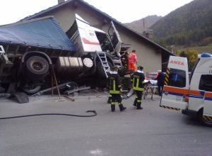 Incidente curvone Etroubles ottobre 2012