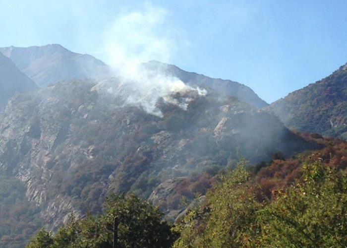 L'incendio a Donnas in in località Albard