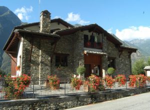 Il municipio di Arnad