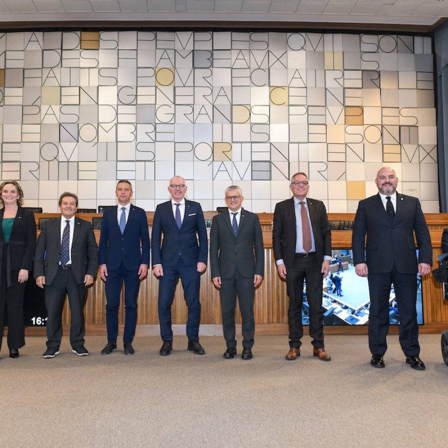 La Giunta regionale guidata da Renzo Testolin - ph PaoloRey