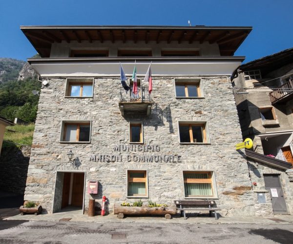 Il Municipio di Pontboset - Foto LoveVdA