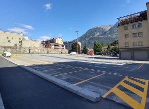 Piazza Plouves, ad Aosta, dopo i lavori