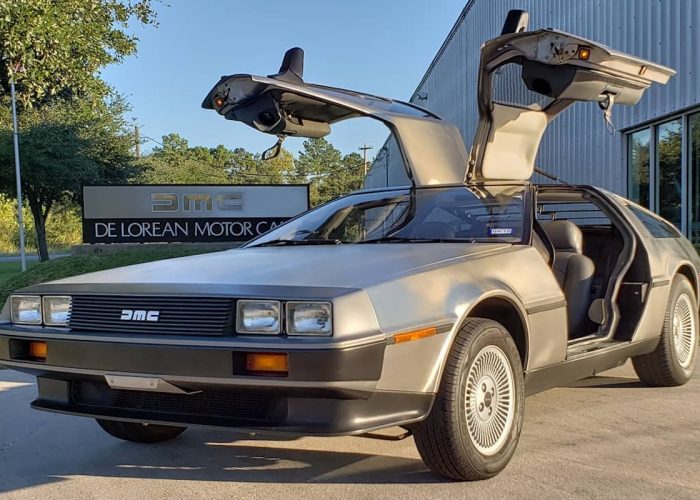 La DeLorean DMC-12 - Foto Facebook DeLorean Motor Company