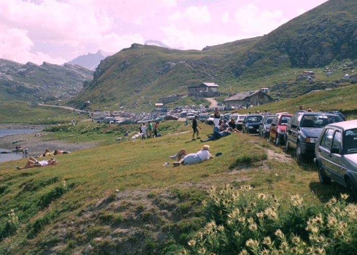 Auto al Colle del Nivolet - Foto Parco nazionale Gran Paradiso