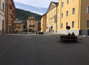Aosta, piazza Roncas al termine dei lavori di riqualificazione