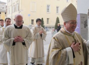 Mons. Lovignana alla Santa Messa Crismale