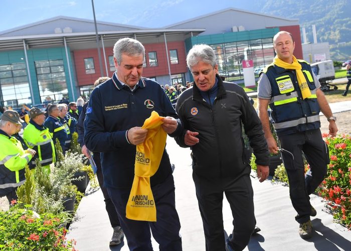 Il capo della Protezione civile nazionale Angelo Borrelli con Pio Poretta