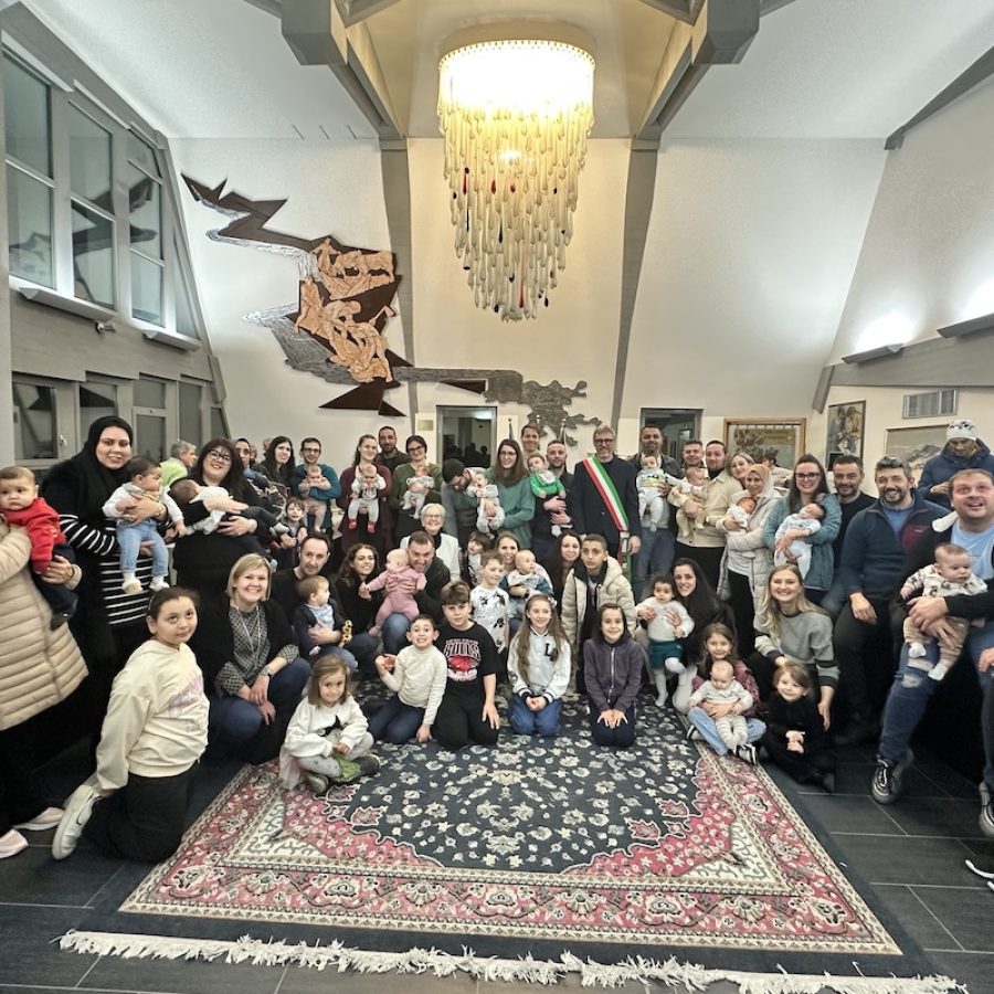 La cerimonia a Saint-Vincent per i nati nel 2025