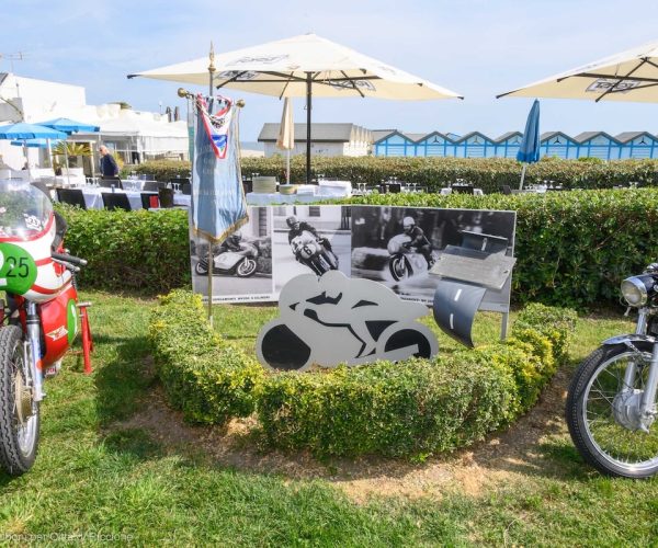 Il monumento ad Angelo Bergamonti a Riccione