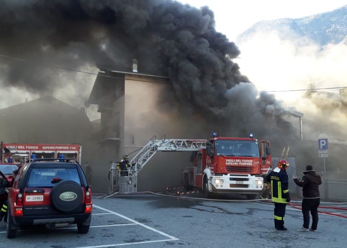 Incendio Arnad