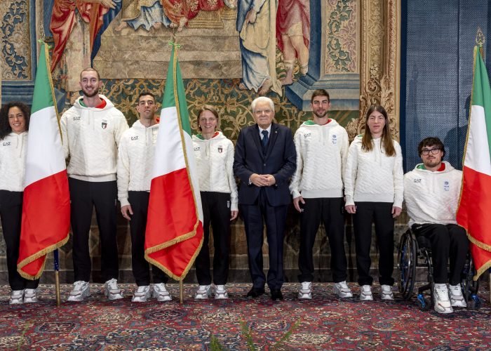 Il Presidente della Repubblica, Sergio Mattarella, ha ricevuto al Quirinale gli atleti italiani in partenza per i Giochi Olimpici e Paralimpici di Milano-Cortina 2026.
