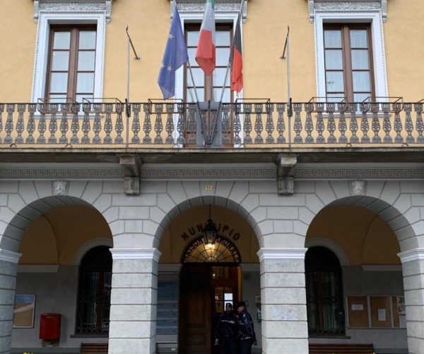 Il municipio di Châtillon - Foto lovevda