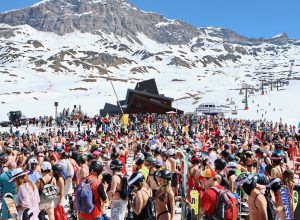 Discesa in costume Cervinia