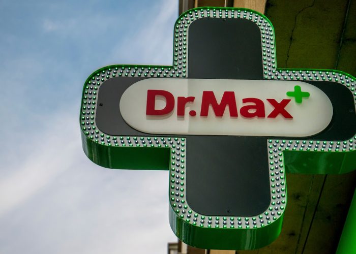 Dr Max