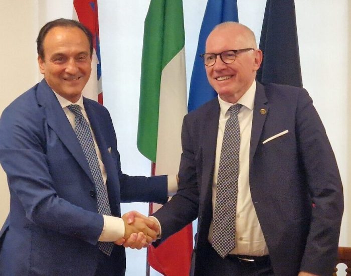 Alberto Cirio Presidente Regione Piemonte e Renzo Testolin Presidente Regione VdA foto Alice Dufour
