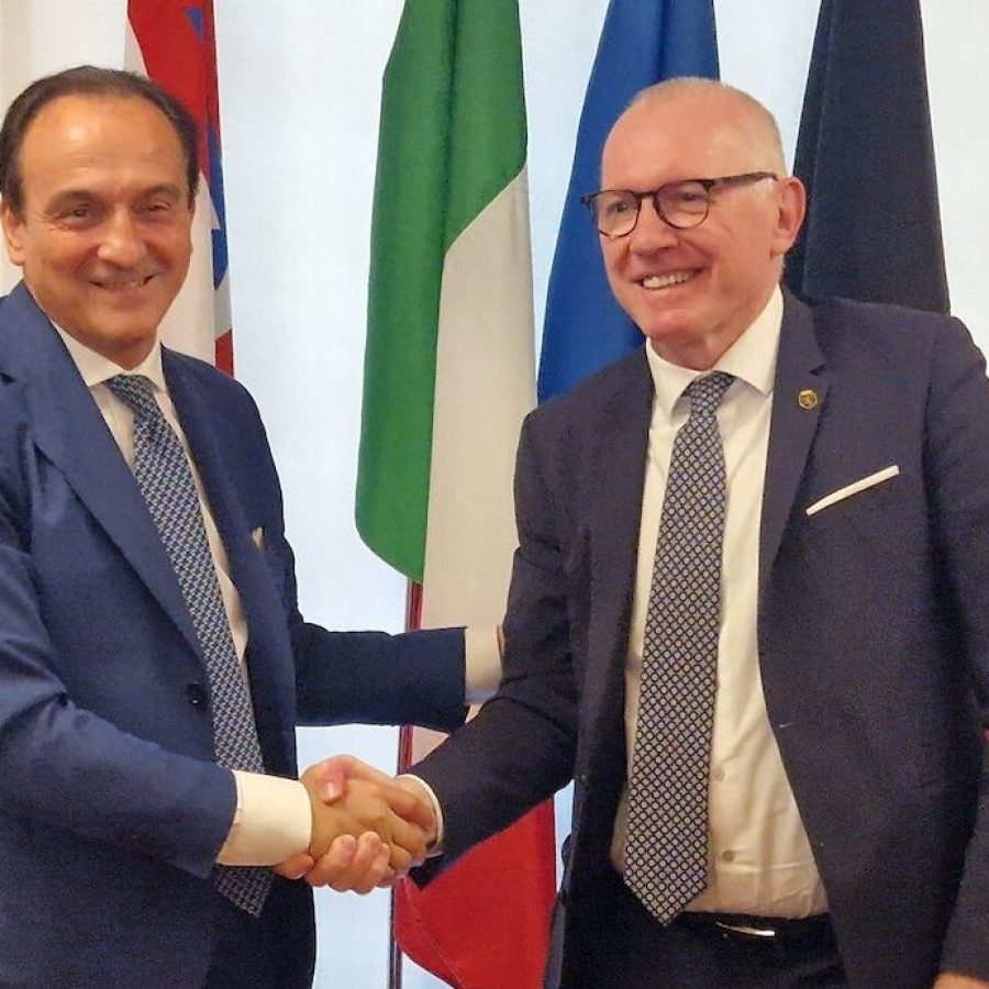 Alberto Cirio Presidente Regione Piemonte e Renzo Testolin Presidente Regione VdA foto Alice Dufour