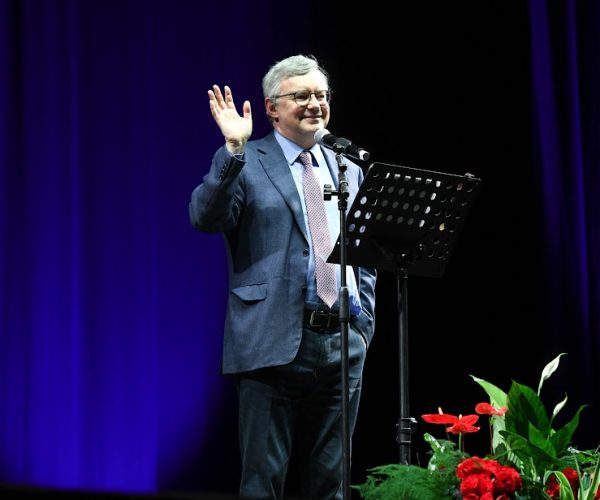 Alessandro Barbero al Palais di Saint Vincent. Foto Paolo Rey