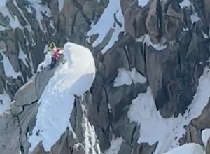 Alpinisti in difficoltà Monte Bianco