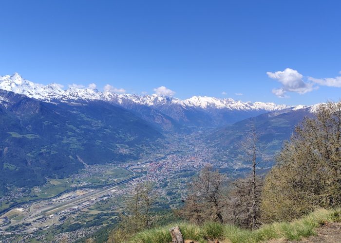 Aosta plaine panorama cielo sereno meteo montagne