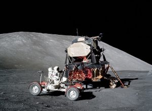 Apollo 17 first test of the lunar rover AS HR - Foto NASA