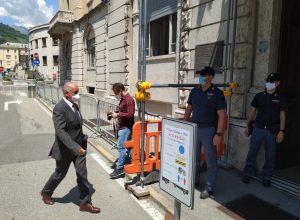 Augusto Rollandin arriva in Tribunale.