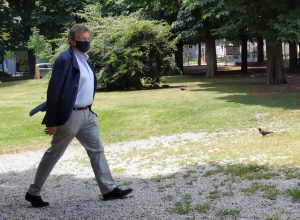 Aurelio Marguerettaz arriva in Tribunale dal parco di via Ollietti.