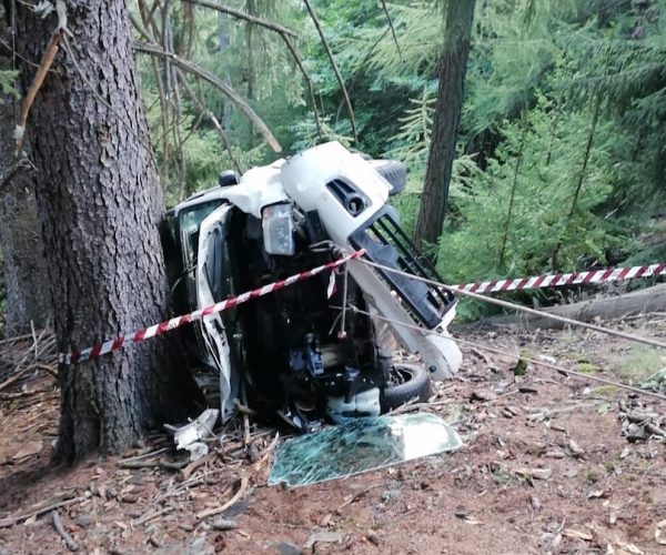 Auto fuori strada La Salle