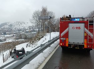 Auto uscita di strada