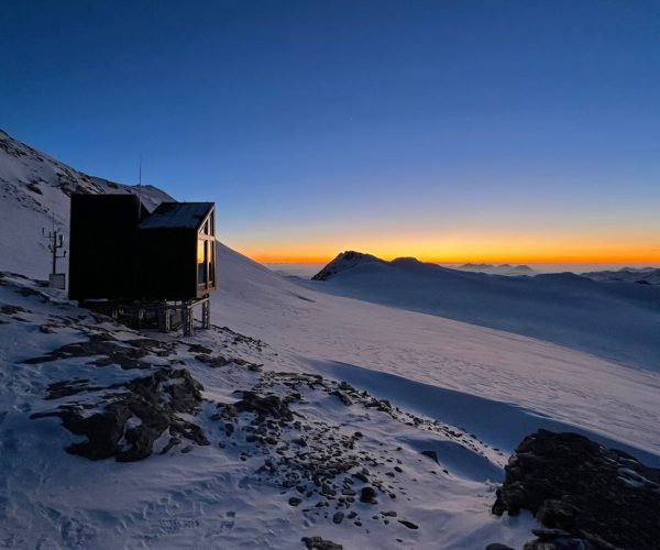 Il bivacco "Edoardo Camardella " - Ph André Barailler